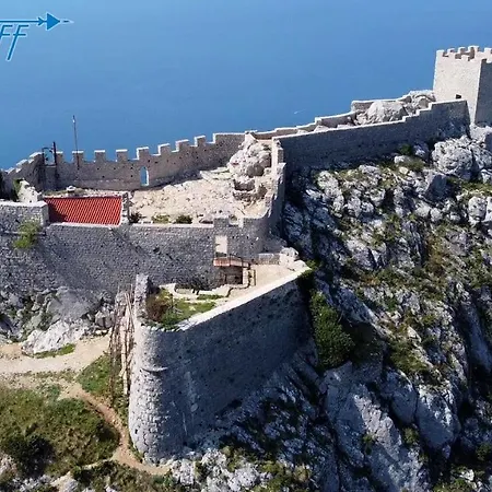 Karlito * Omiš